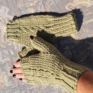 Hand Crafted Wool Mohair Fingerless Gloves Hand Wrist Warmers Essential Winter